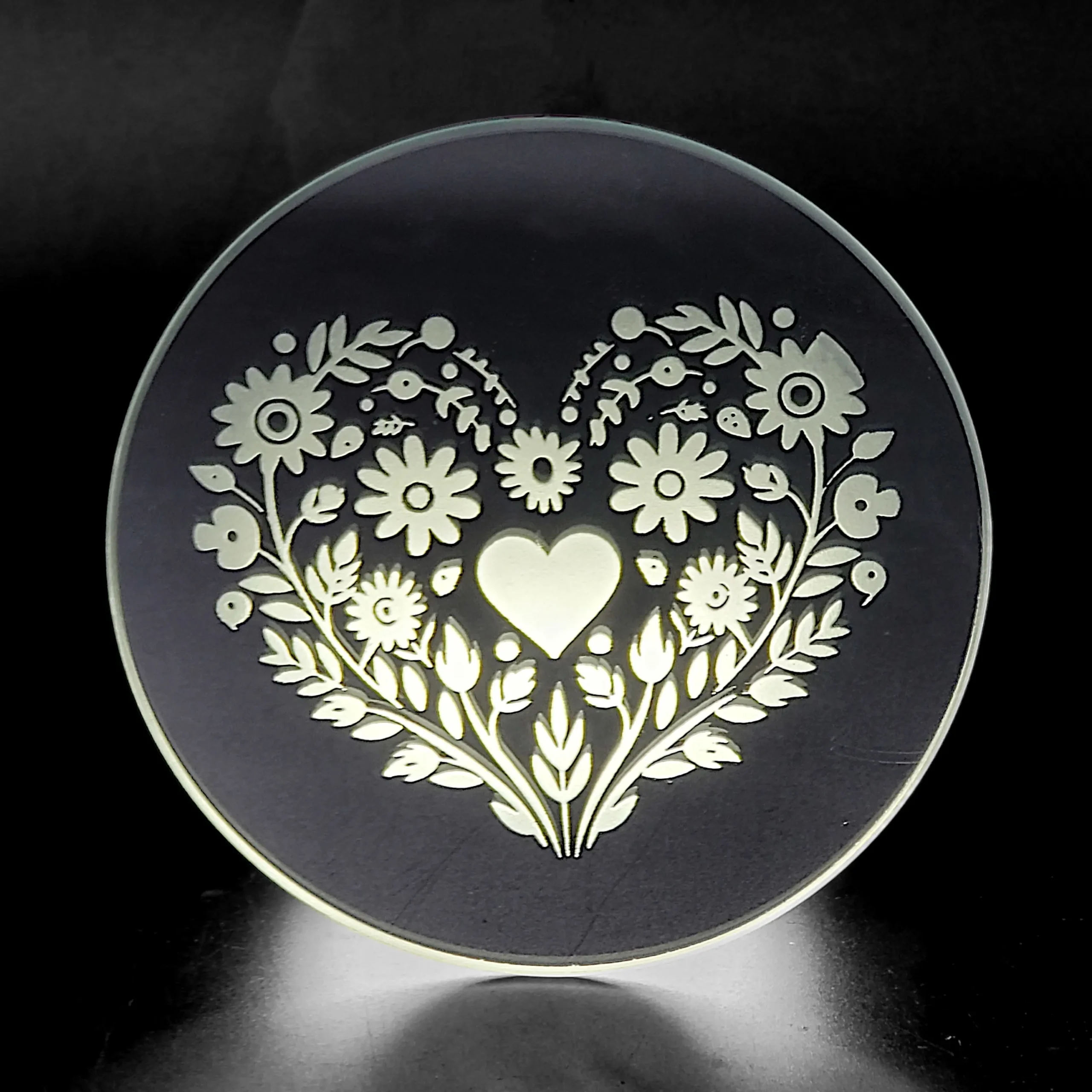 Scandinavian Heart 2 Round
