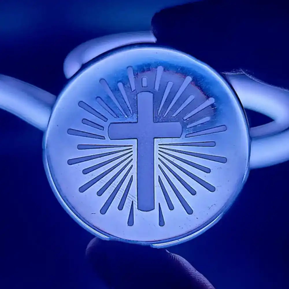 Christian cross cabochon, radiant cross design, faith collectible, Christian gift idea, inspirational religious token, light of Christ symbol, minimalist Christian art, spiritual encouragement decor