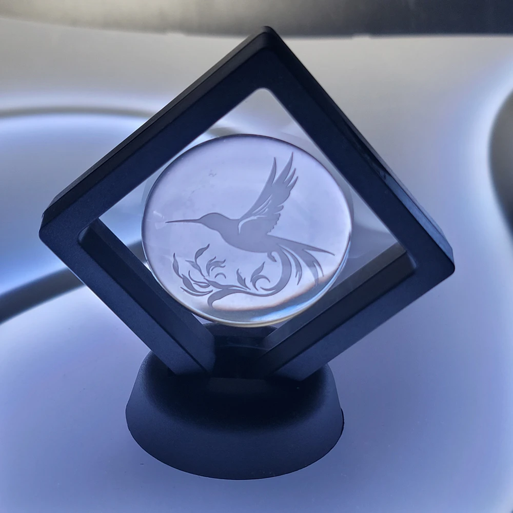 hummingbird cabochon, nature symbol gift, inspirational wildlife art, hummingbird collectible, minimalist nature decor, resilience symbol, handcrafted wildlife token, uplifting nature design